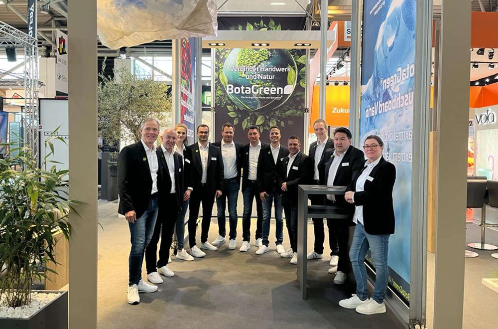 Das Botament-Team auf der BAU 2023. Auch 2025 setzt Botament bei Messe auf die Präsentation von BotaGreen®.